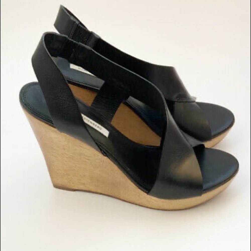 Diane Von Furstenberg Sunny Black Wedge Sandals